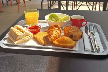 Breakfast area
