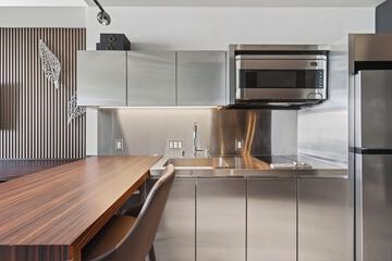 Private kitchenette