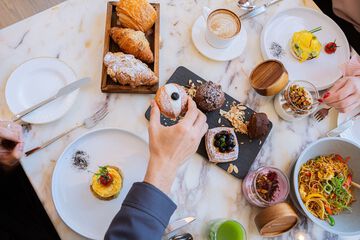 Breakfast meal