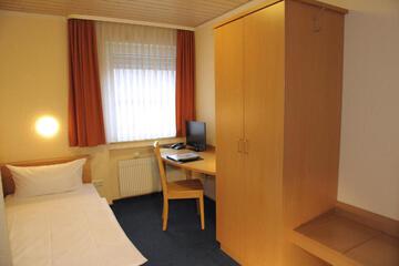 Photo 28