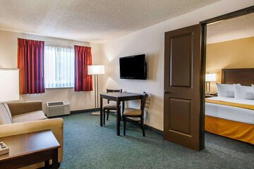Room 22 of 37