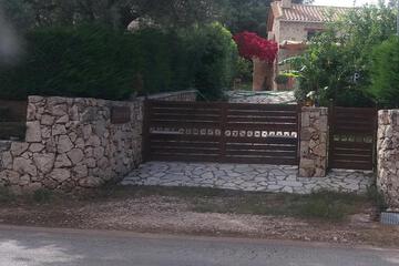 Photo 52