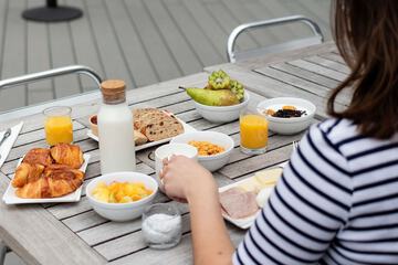 Breakfast area