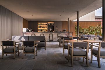 Poolside bar