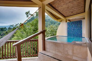 Private pool