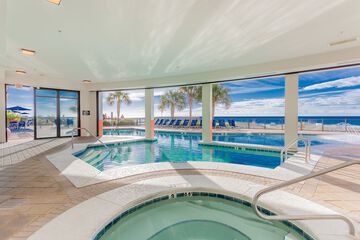 Indoor/outdoor pool