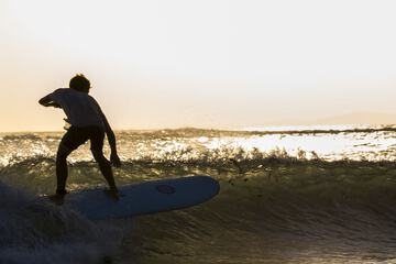 Surfing/boogie boarding