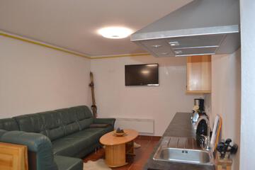 Photo 33