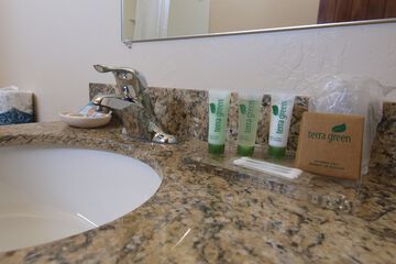 Bathroom amenities