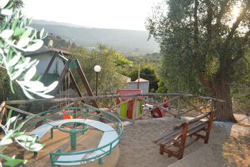 Children's play area - outdoor