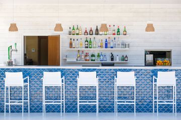 Poolside bar