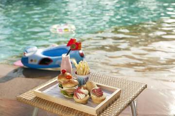 Snack bar