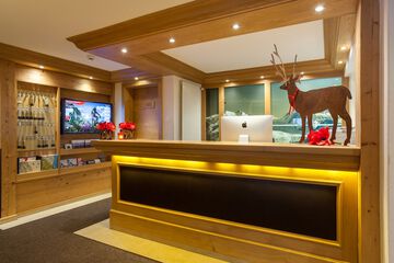Reception hall