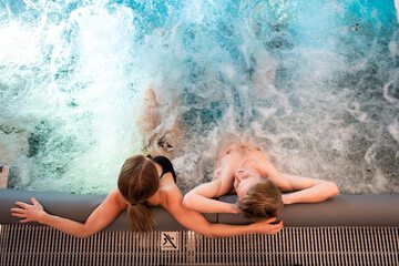 Exercise/lap pool