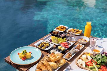 Breakfast buffet