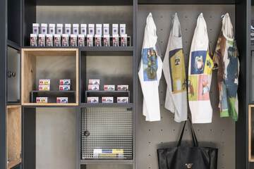 Gift shop