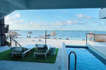 Infinity pool