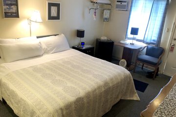 Room 17 of 44