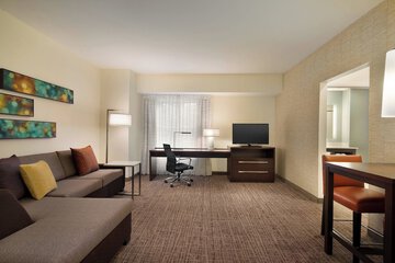 Room 13 of 26