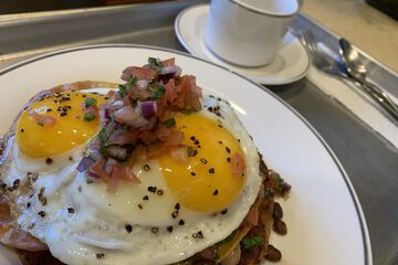 Breakfast/Coffee Service 28 of 31