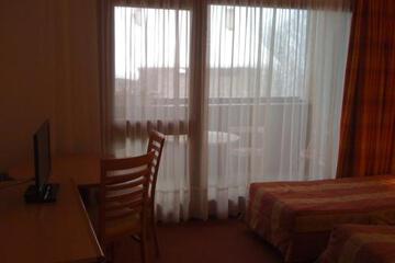 Photo 37