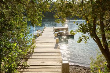 Dock