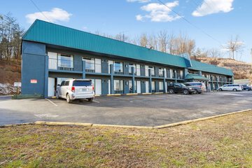 OYO Hotel Mt. Vernon KY - Renfro valley / I-75