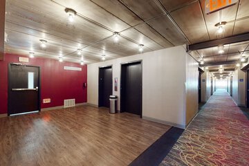 Ballroom/Hall 108 of 110