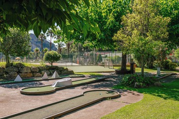 Mini-golf