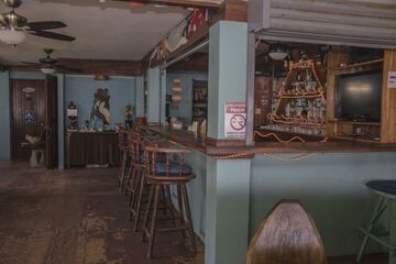Snack bar