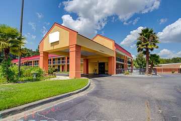 Americas Best Value Inn Hinesville