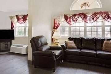 Hotel Interior 4 of 19