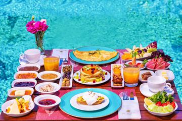 Breakfast buffet