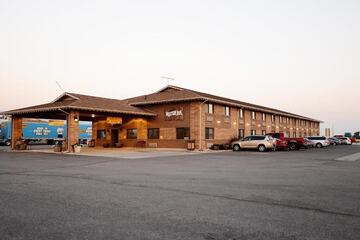 Hotel 2 of 24