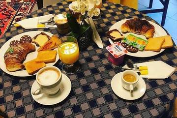 Breakfast meal