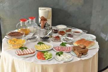 Breakfast meal