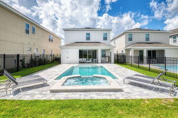 Private pool