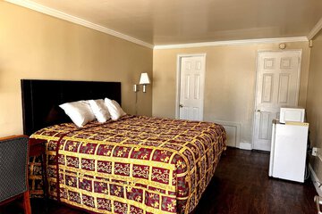 Downbeach Inn