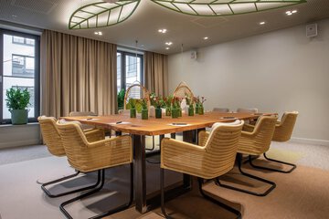 Meeting facility