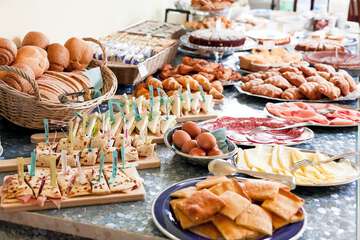 Breakfast area