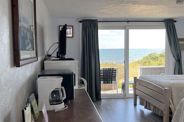 Beach/ocean view