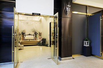 Indoor wedding