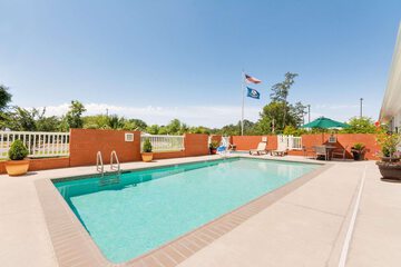 Pool 3 of 40