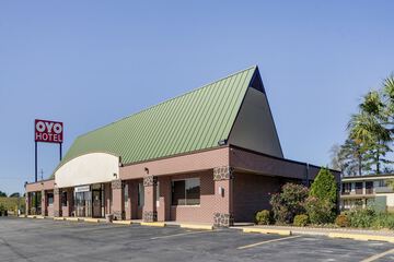 OYO Hotel Wade / Fayetteville I-95 South