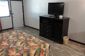 Room 17 of 31