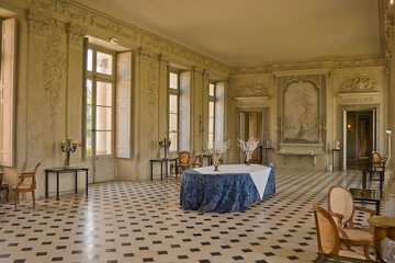 Reception hall