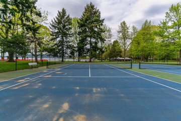 Tennis court