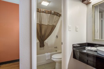 Room 20 of 46