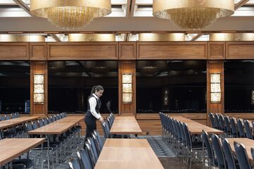Banquet hall