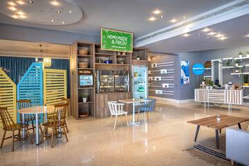 Snack bar